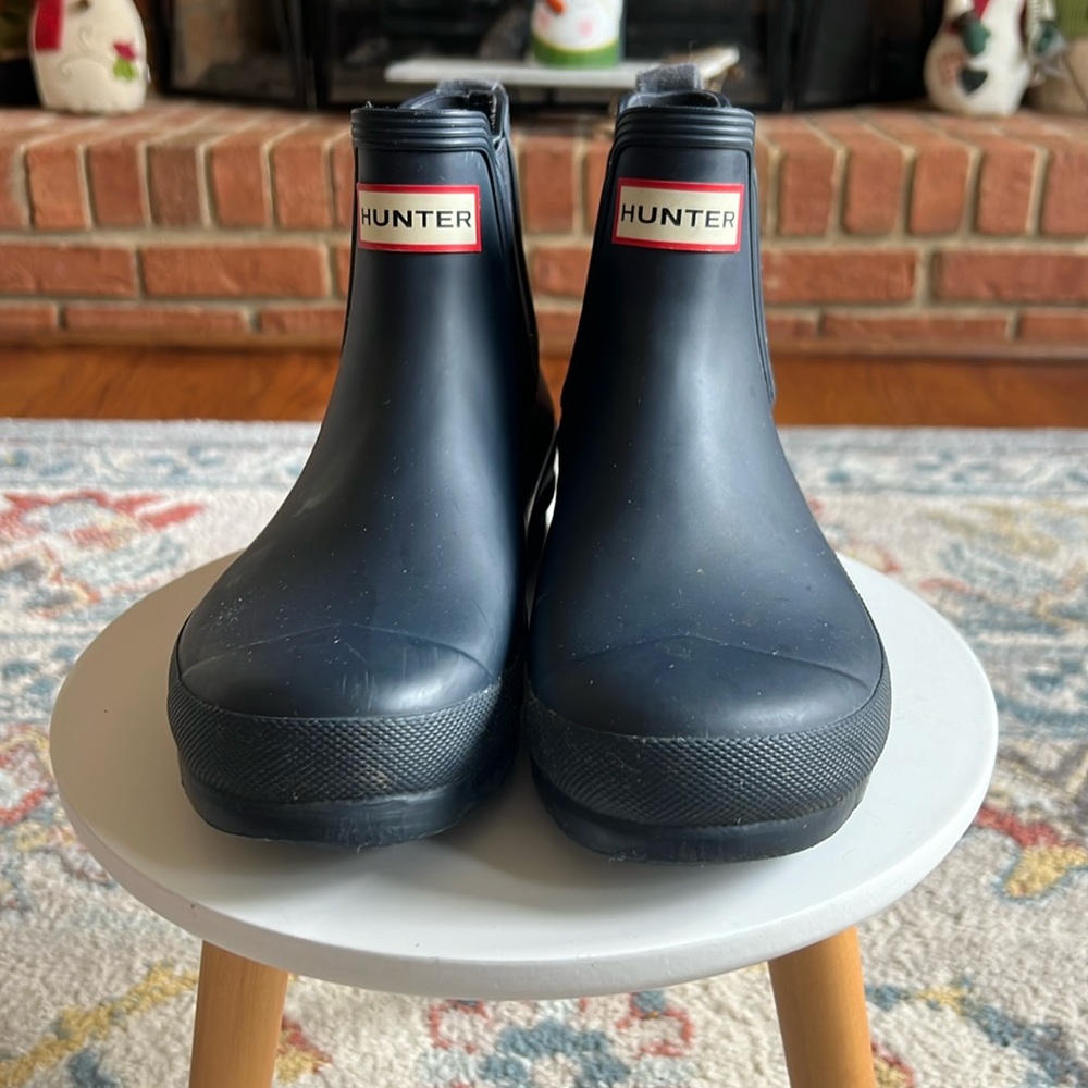 Navy Chelsea Hunter boots *flaws (2)
